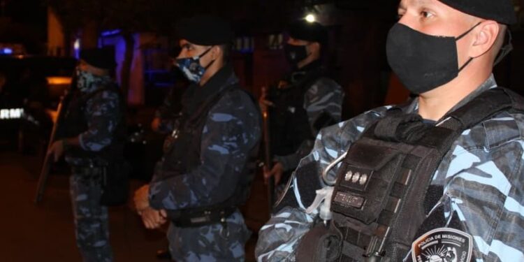 Otro “finde” de clausuras y actas de violación al DNU que regula la noche misionera en pandemia